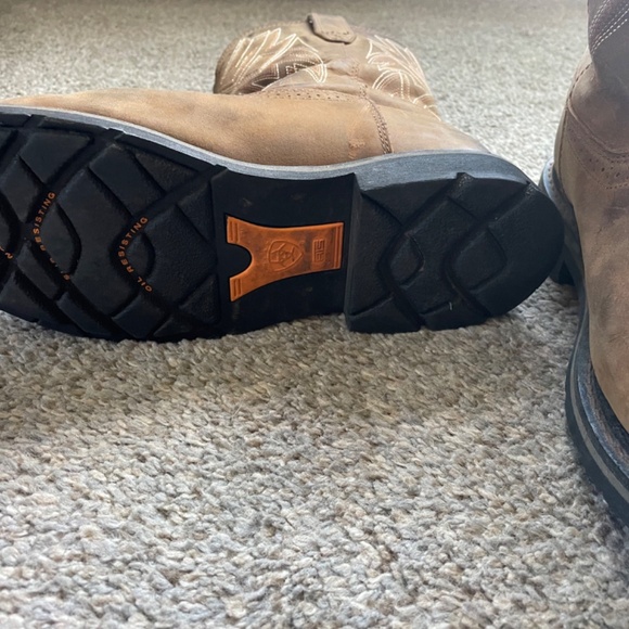 Ariat Boots - Picture 2 of 3